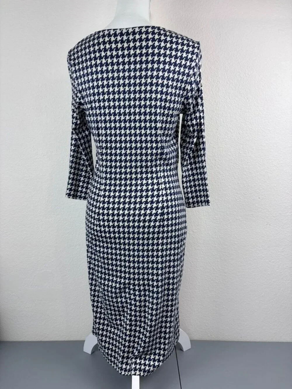 J. McLaughlin small navy houndstooth 3/4 sleeve silk blend knee length dress - Picture 6 of 8